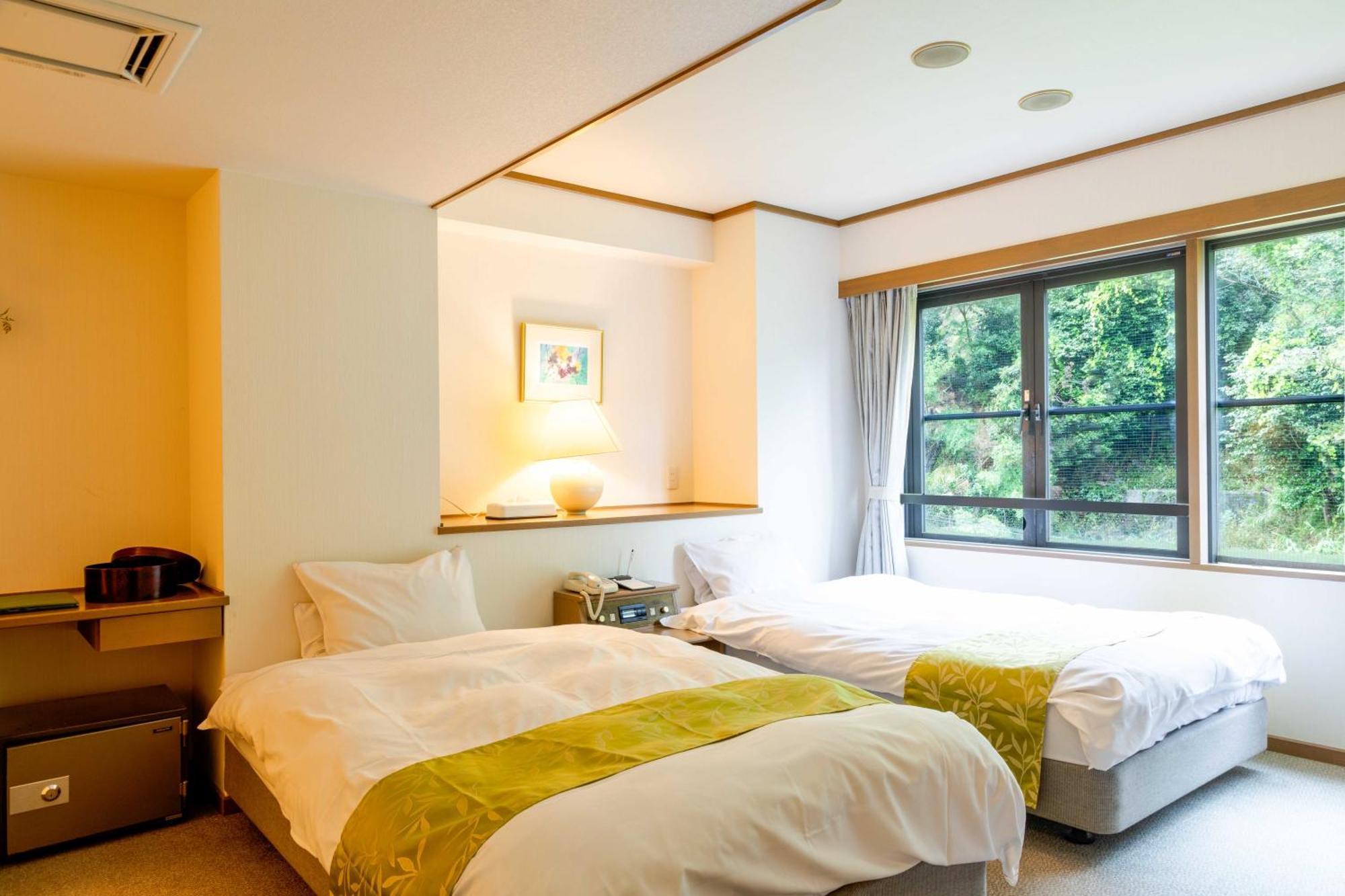 Hotel Suizansou à Toyooka  Extérieur photo
