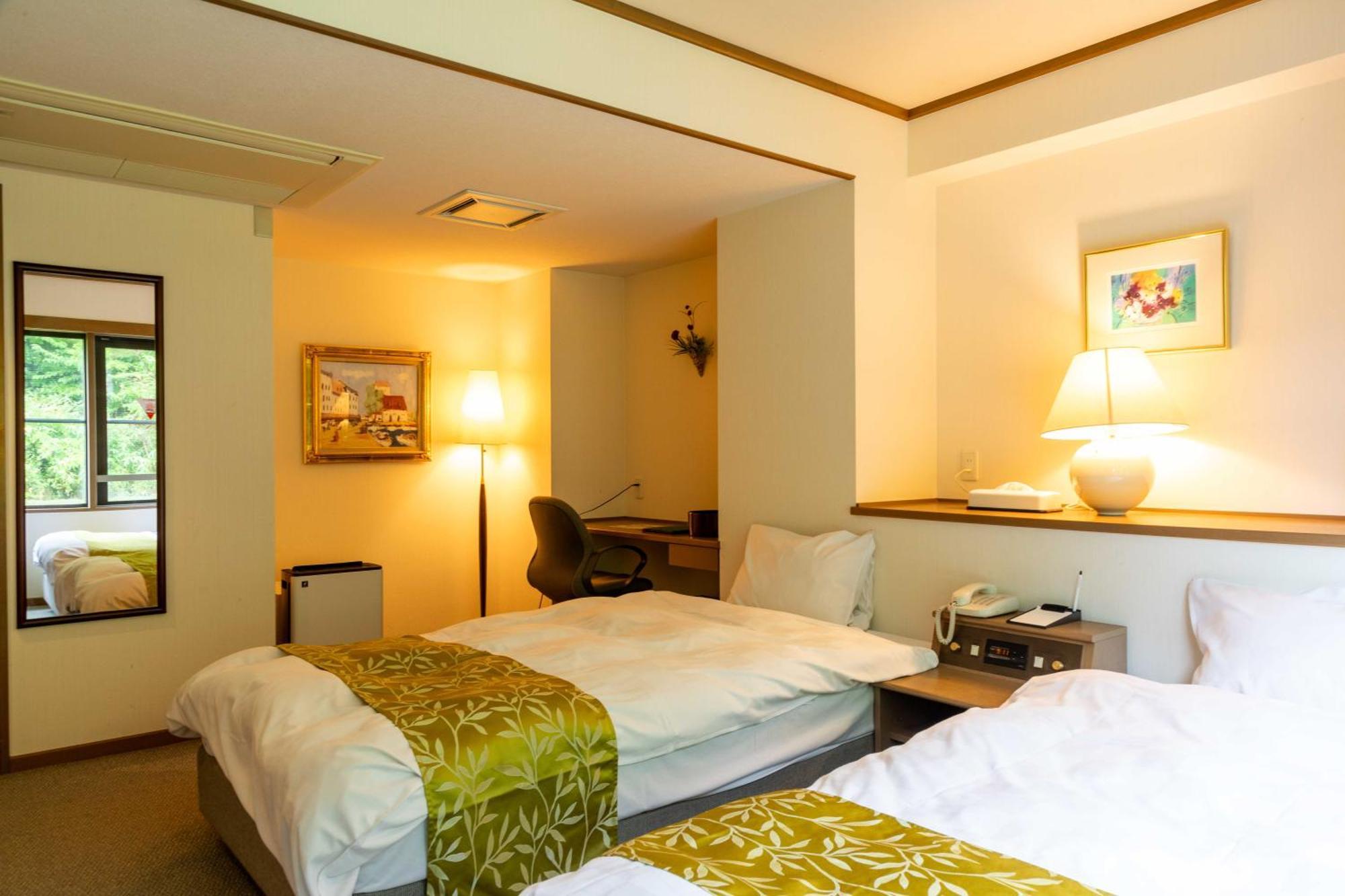 Hotel Suizansou à Toyooka  Extérieur photo